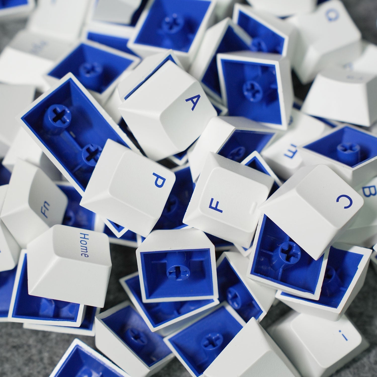 Blue on White ISO Nordic Keycap Set (76-key) Details