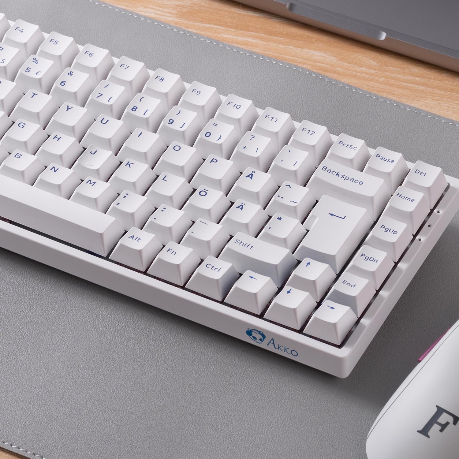 Blue on White ISO Nordic Keycap Set Installed on the Keyboard Right Details