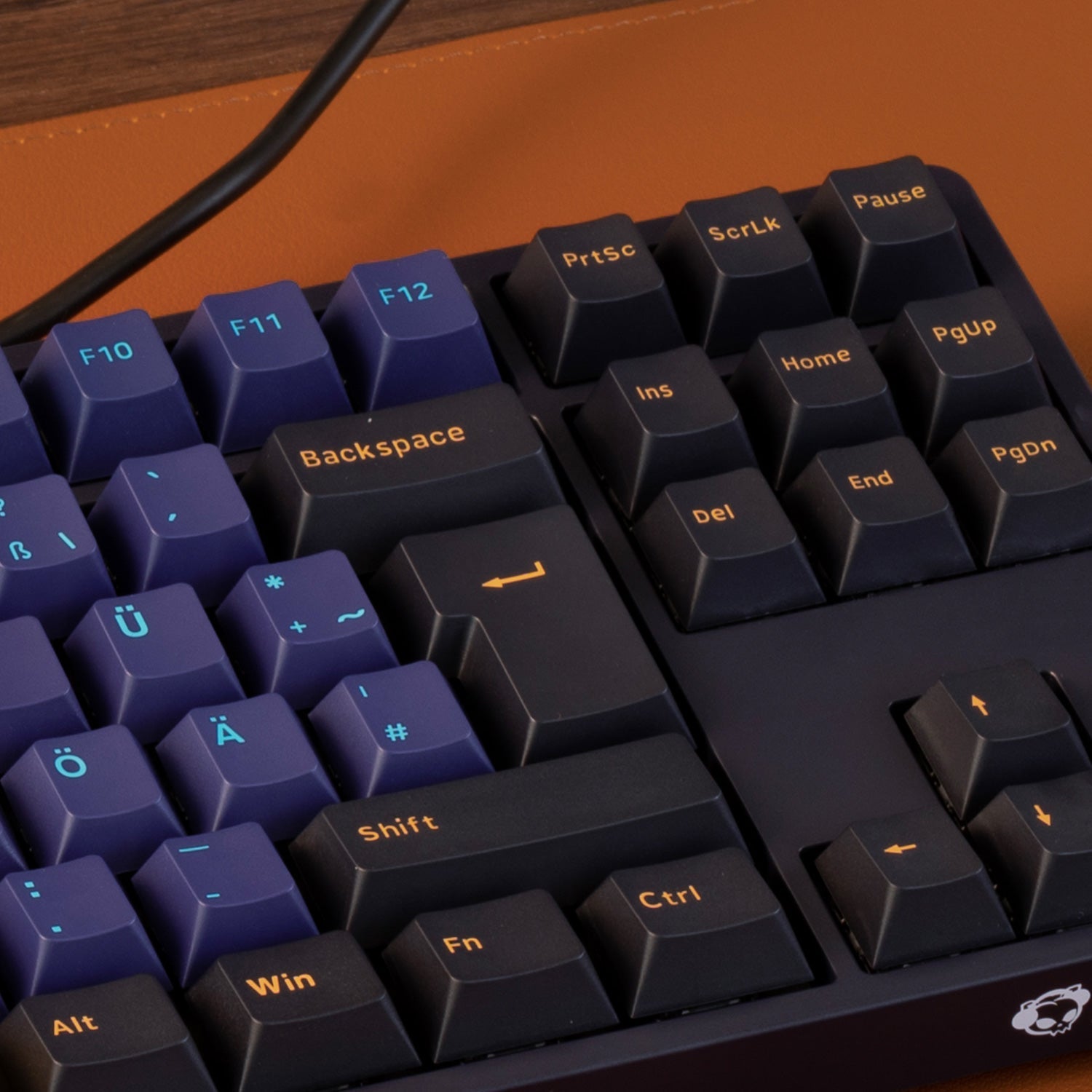 Horizon ISO Nordic Keycap Set Cherry Profile on the Keyboard Details