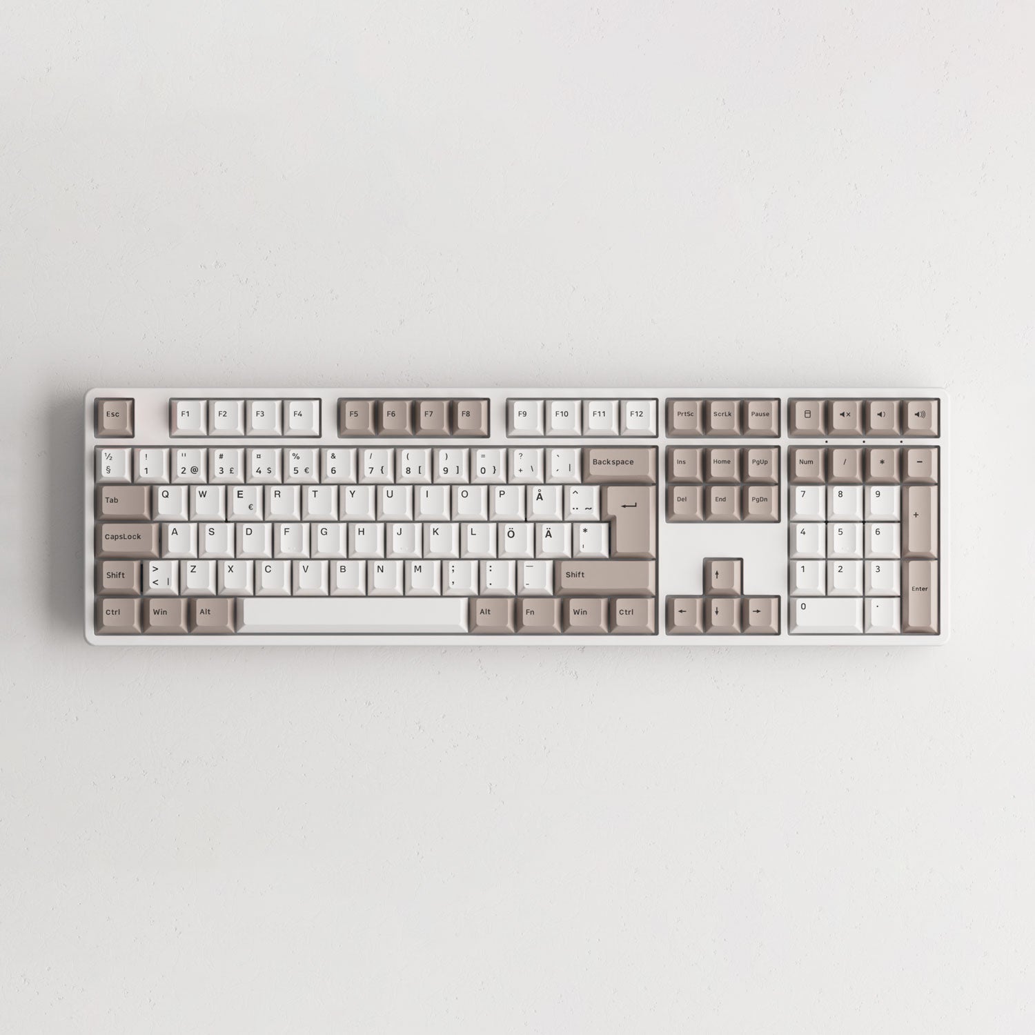 Akko Steam Engine ISO Keycap Set Install on the Keyboard