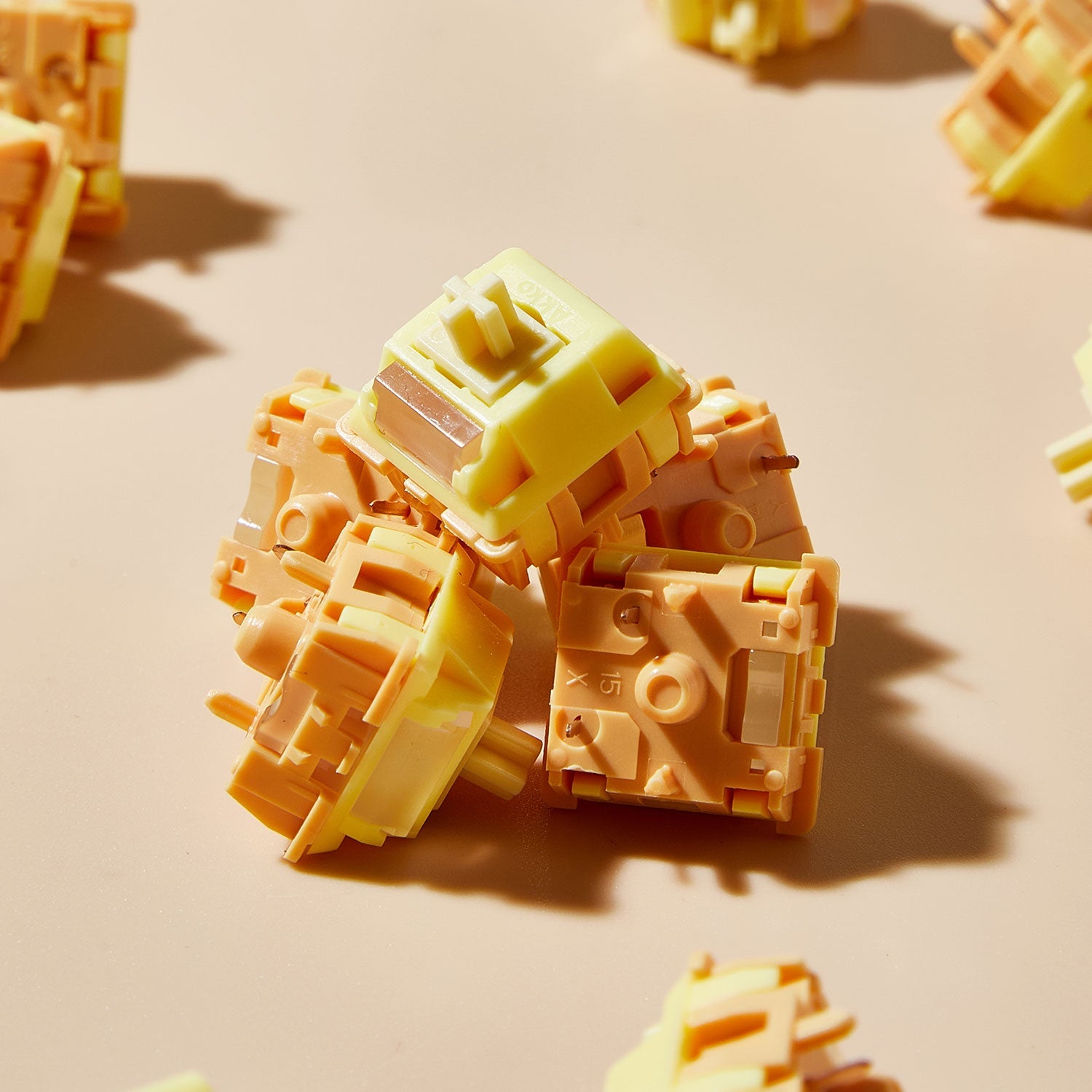 Creamy Yellow U1 Switch (Linear, 100pcs)