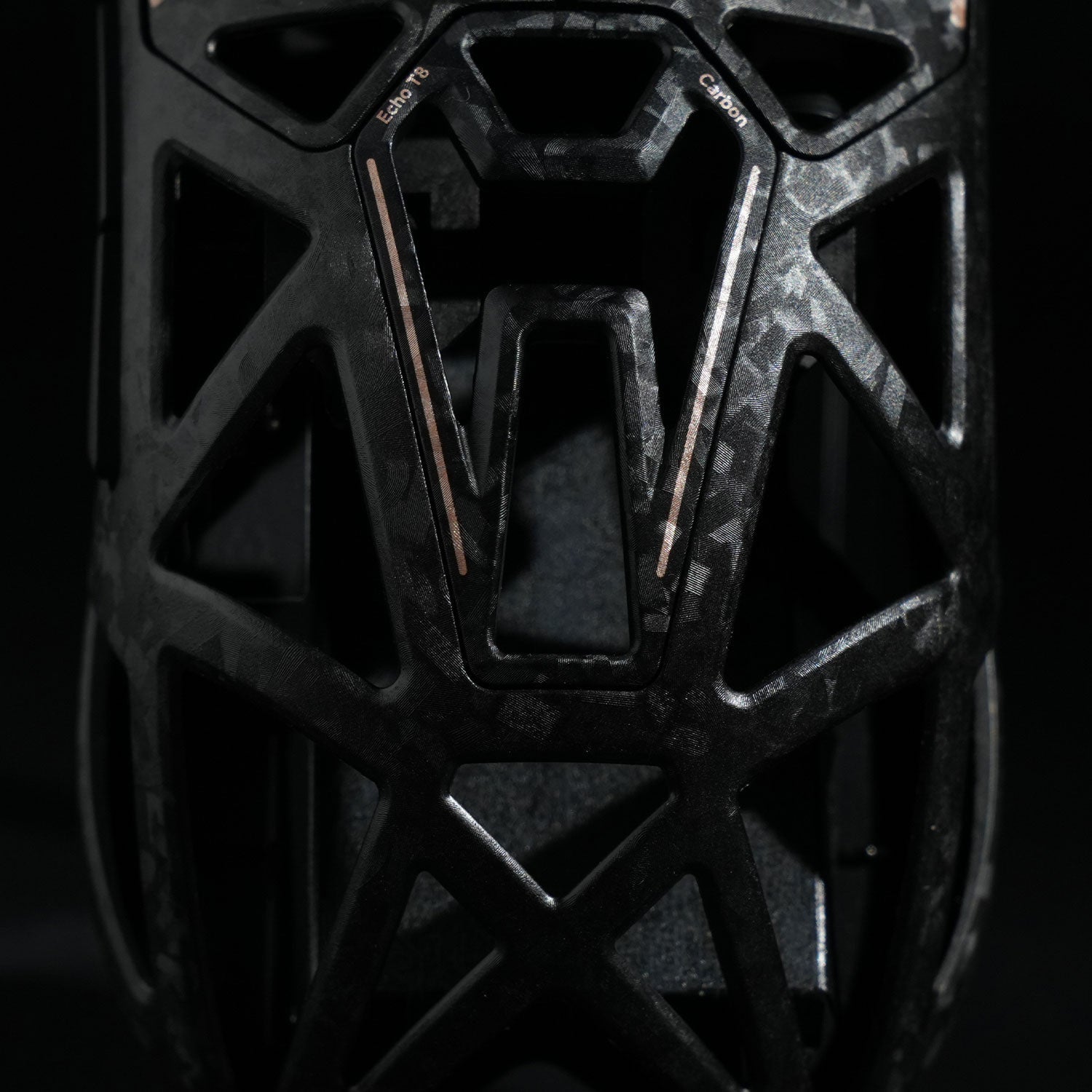 Akko Echo Carbon Fiber Gaming Mouse Black Details