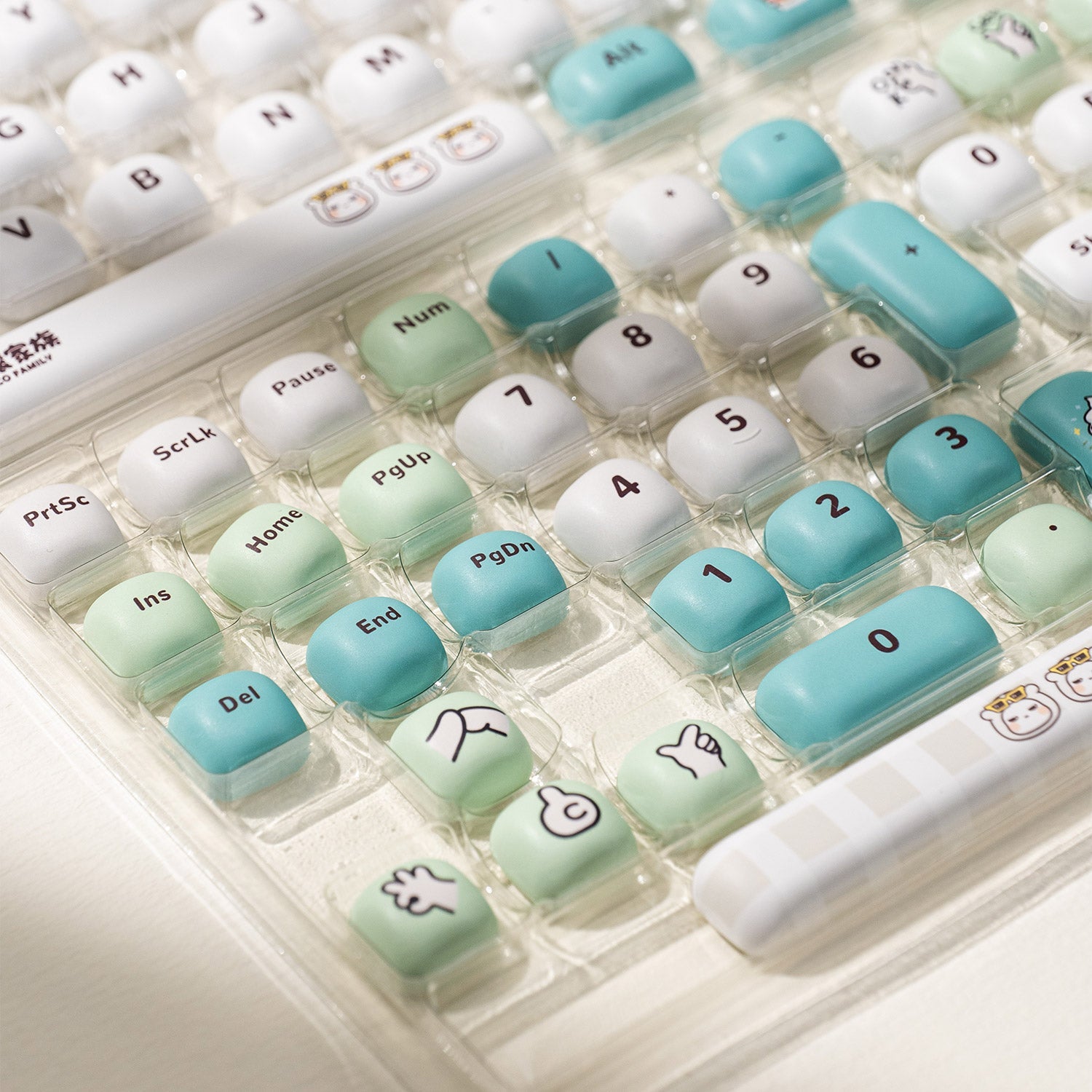 POCO Family - POCO Bear Keycap Set Key Details